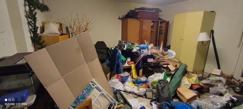 Vivienda afectada por síndrome de Diógenes con acumulación de objetos en Las Palmas