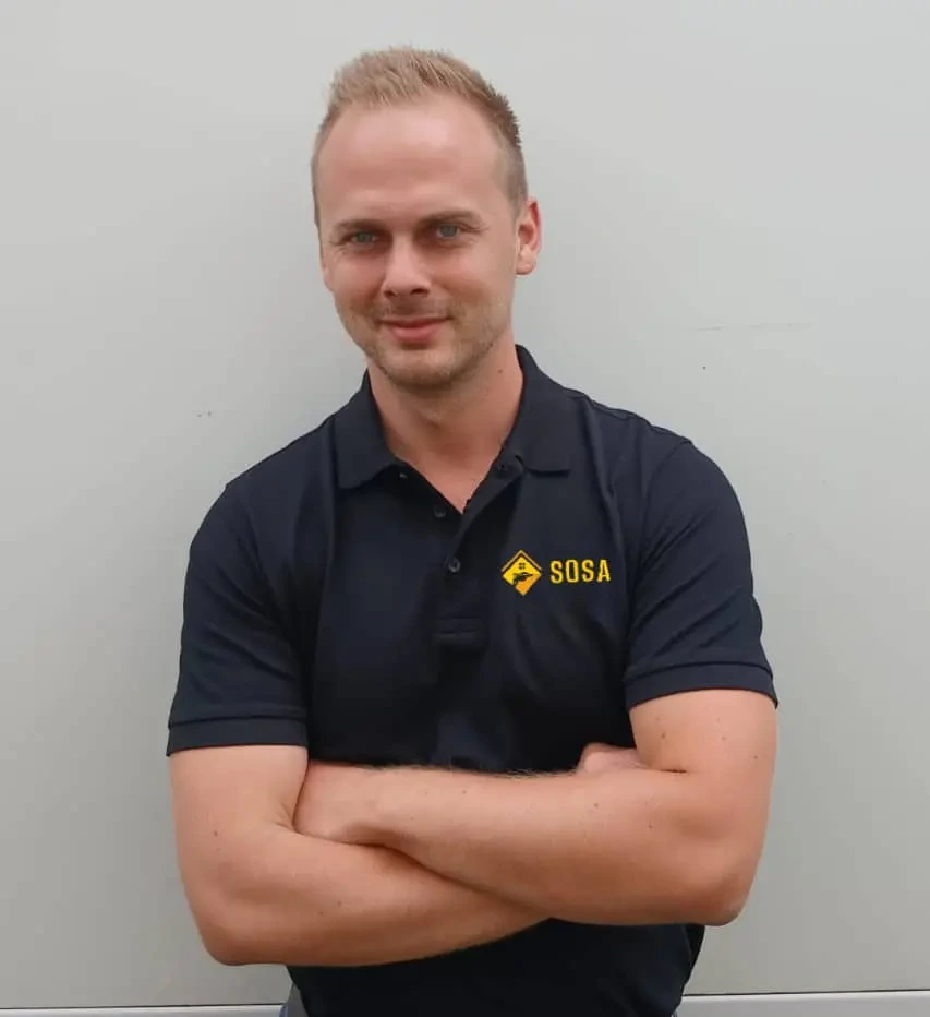 Marius Baumfalk, Propietario de Servicios Sosa